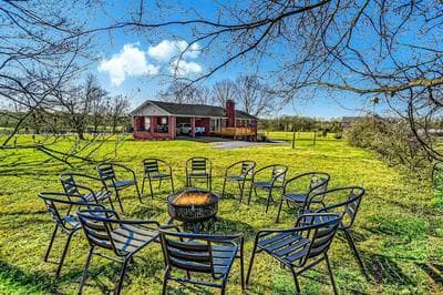 1 Country House Game Room BBQ Near Nashville TA