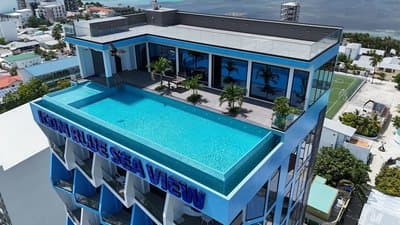 iCom Blue Sea View