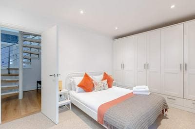 London Maisonette: Unique Retreat