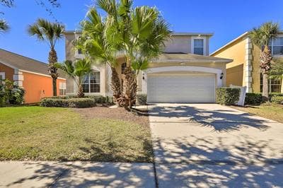 Kissimmee Home w/ Pool < 9 Mi to Disney World!