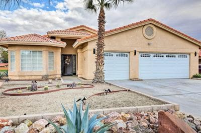 Pool/spa, Theater Room & Views: Palm Desert Home!