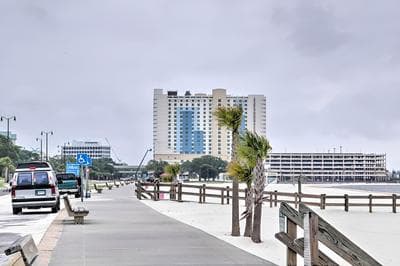 Gulfport Home w/ Deck & Grill, Walk to Beach!