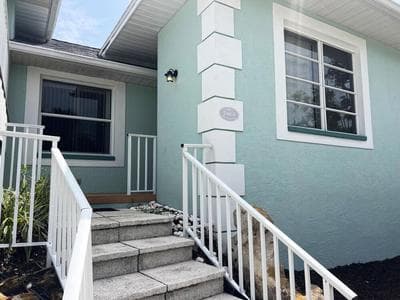 Beach Road Retreat 2 - Step From Beach