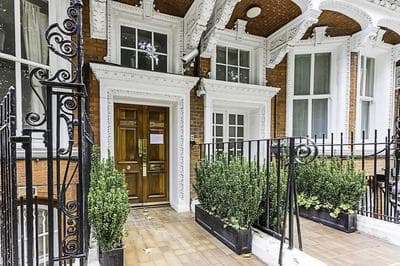 Lovely, Stylish Two-bedroom Kensington Home
