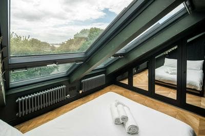 Converted Cosy 1BD Self-Contained Studio for 3