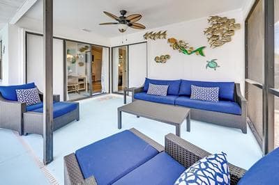 Englewood Home w/ Saltwater Pool: 6 Mi to Beach!