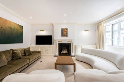 Luxury 3BR Mayfair Apartment Near Green Park
