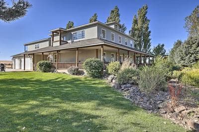 On-site Hiking: 10-acre Getaway Near Boise!