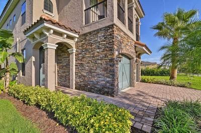 Luxe Reunion House w/ Private Pool: Near Disney!