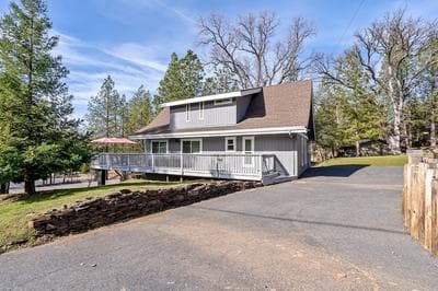 Escape At The Lake - Awesome Location Directly Across the Street from the Lake Lodge Beach by Yosemite Region Resorts