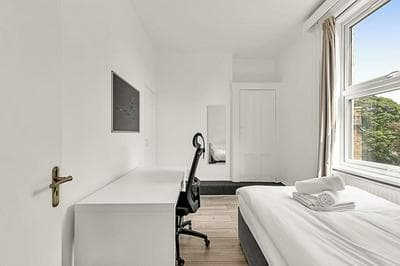 Bright and Newly Furnished Acton Apartment