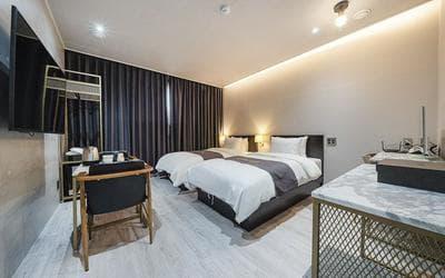 Yongin Fine Unmanned Hotel