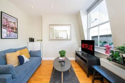 So Glamourous Pad - Fitzrovia - by Frankie Says