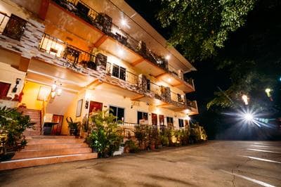 Phoemphoon 2 Hotel
