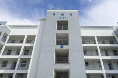 Cozy Retreat Near Disney: Apartment With Amenities