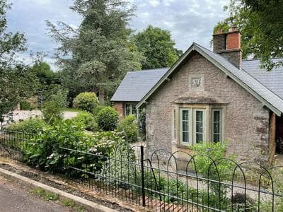 Court Lodge
