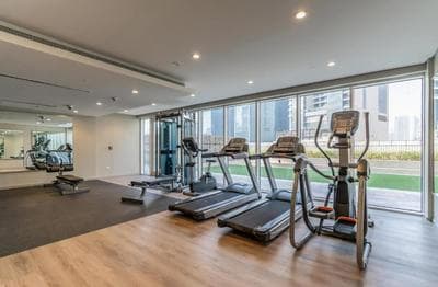 Elite LUX Holiday Homes - Canal View 2bhk in Prime Business Bay Dubai