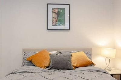 Modern Flat in the Heart of West London