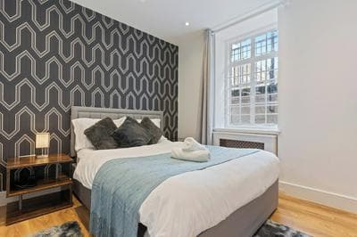 Cozy Apt Step Away Hyde Park and Oxford Street