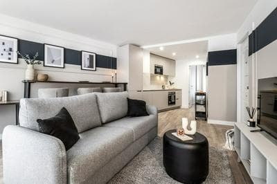 Abantos - 1 Bedroom With Pool in Castilla