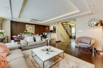 Beautiful Four Bedroom Apartment Behind Selfridges