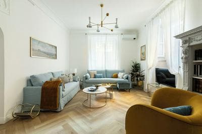 Belle Epoque House of Mirror
