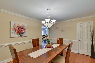 Charming Fayetteville Townhome, 9 Mi to Downtown!