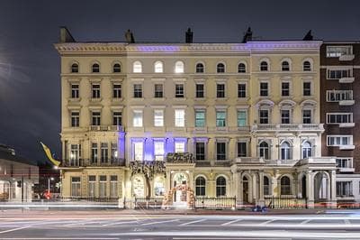 Billionaire Suites Kensington