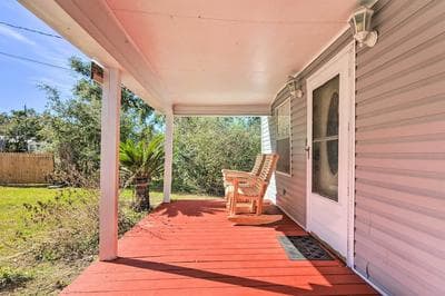 Stunning Gulfport Getaway ~ 1 Mi to the Beach