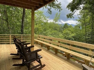 Deep Creek Overlook 3 Bedroom Cabin by Redawning
