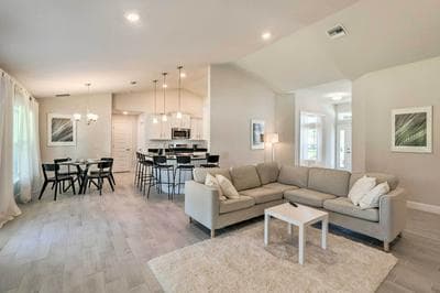 Elegant Port Charlotte Home < 10 Mi to Beach!