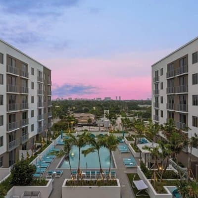 Landing Apartments - Pompano Beach