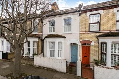 Fabulously British 3 Bed House near Battersea Park