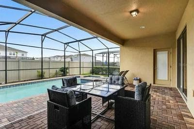 Gorgeous 5Bd w Private Pool Windsor Westside 8893