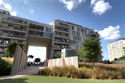 Elite LUX Holiday Homes - Ultra Stylish 2BR Thriving Community in Production City Dubai