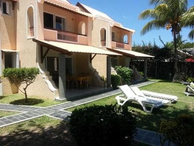 Bungalow for 6 People by the sea With Swimming Pool - by Feelluxuryholidays