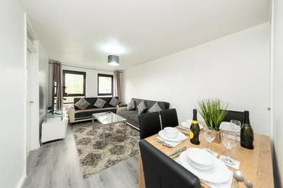 1bedlondonapt-freeparking-fastwifi-sofabed