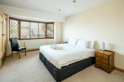 Elegant 2Bd House With Garden And Decked Patio