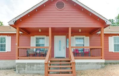 Eureka Springs Home ~ 1/2 Mi to Beaver Lake!