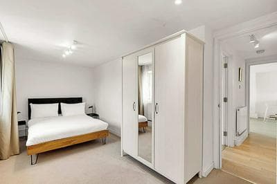 Chic Belgravia Apartment