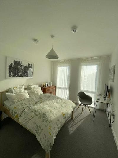 Bright 1BD Flat W/balcony - Heart of Brixton!