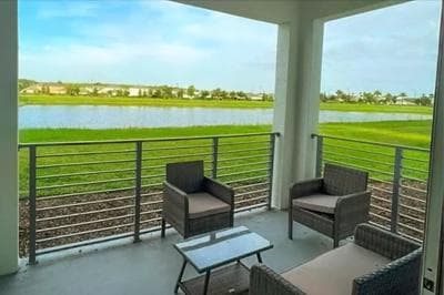 Lakeside Snooze At Storey Lake By Shine Villas 2 Bedroom Condo