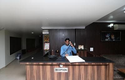 OYO 29660 Hotel Vardhman Classic