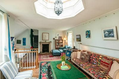The Kensington Gatehouse - by Out of Office Lifestyle