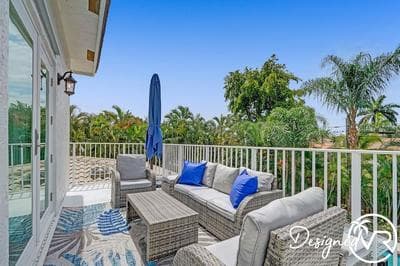 Modern Chic 7-BR with Pool & Gameroom