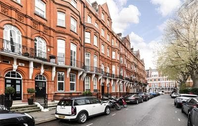 Kensington Court by Lime Street