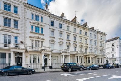 JOIVY Charming 1BR flat w Patio in the Heart of Pimlico