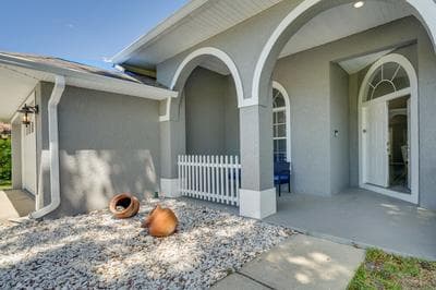 Inviting Home w/ Lanai & Pool in Kissimmee!