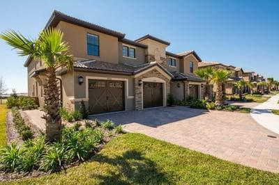 H2u - Alana - Cg8902 - Mo 3 Bedroom Townhouse by Redawning