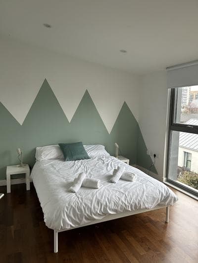 Stay in Style Modern 2 Bed Apartment